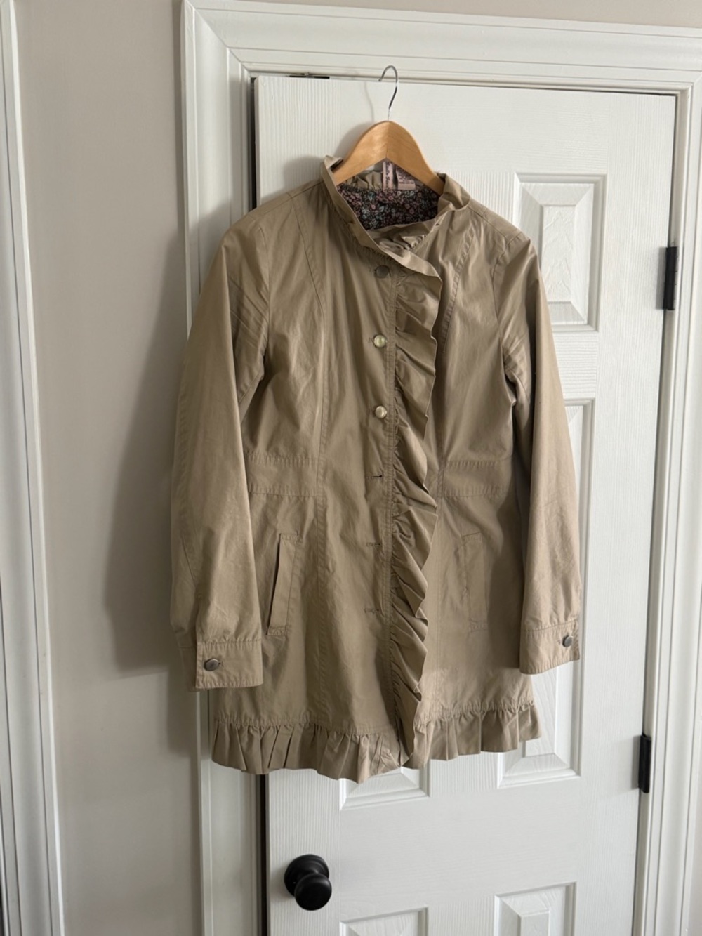 Tan Ruffle-Front Trench Coat Juniors XL (Women’s 8-11)